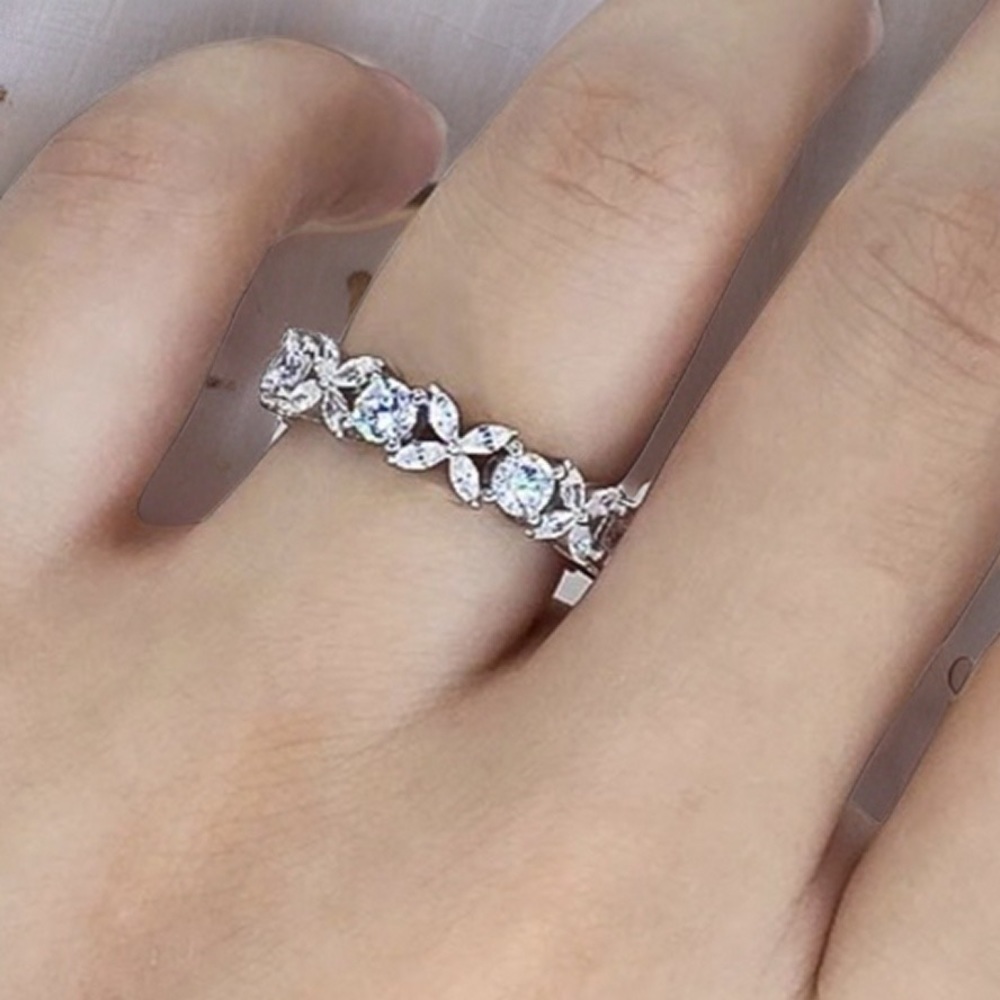 Gorgeous Ring! - Picture 3 of 17